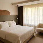 Awen Hotel 3*