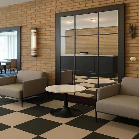 Awen Hotel 3*